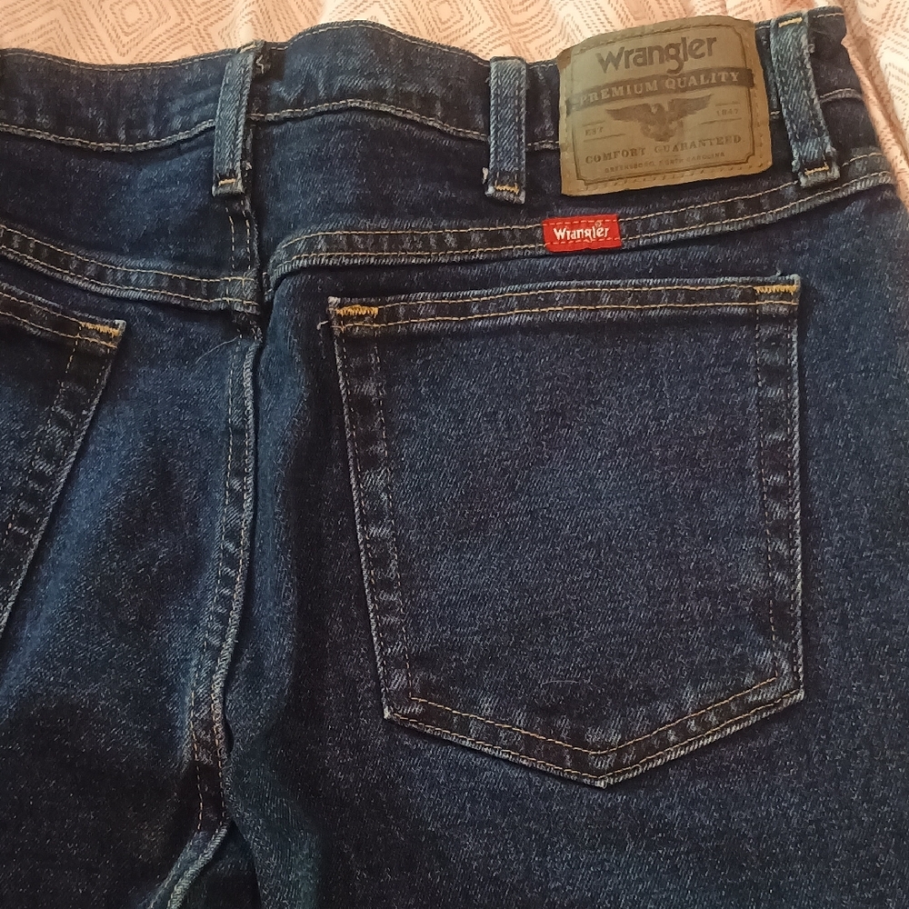 Wrangler Men’s Navy Straight Leg Jeans